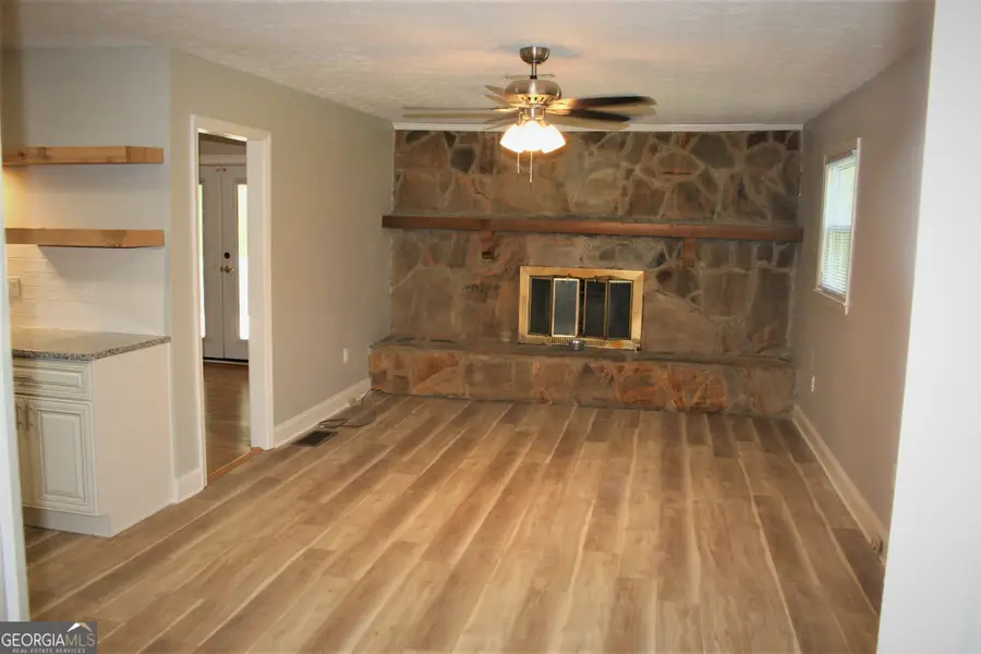 105 Deep Forest Lane, Fayetteville, GA 30215 - Image #3
