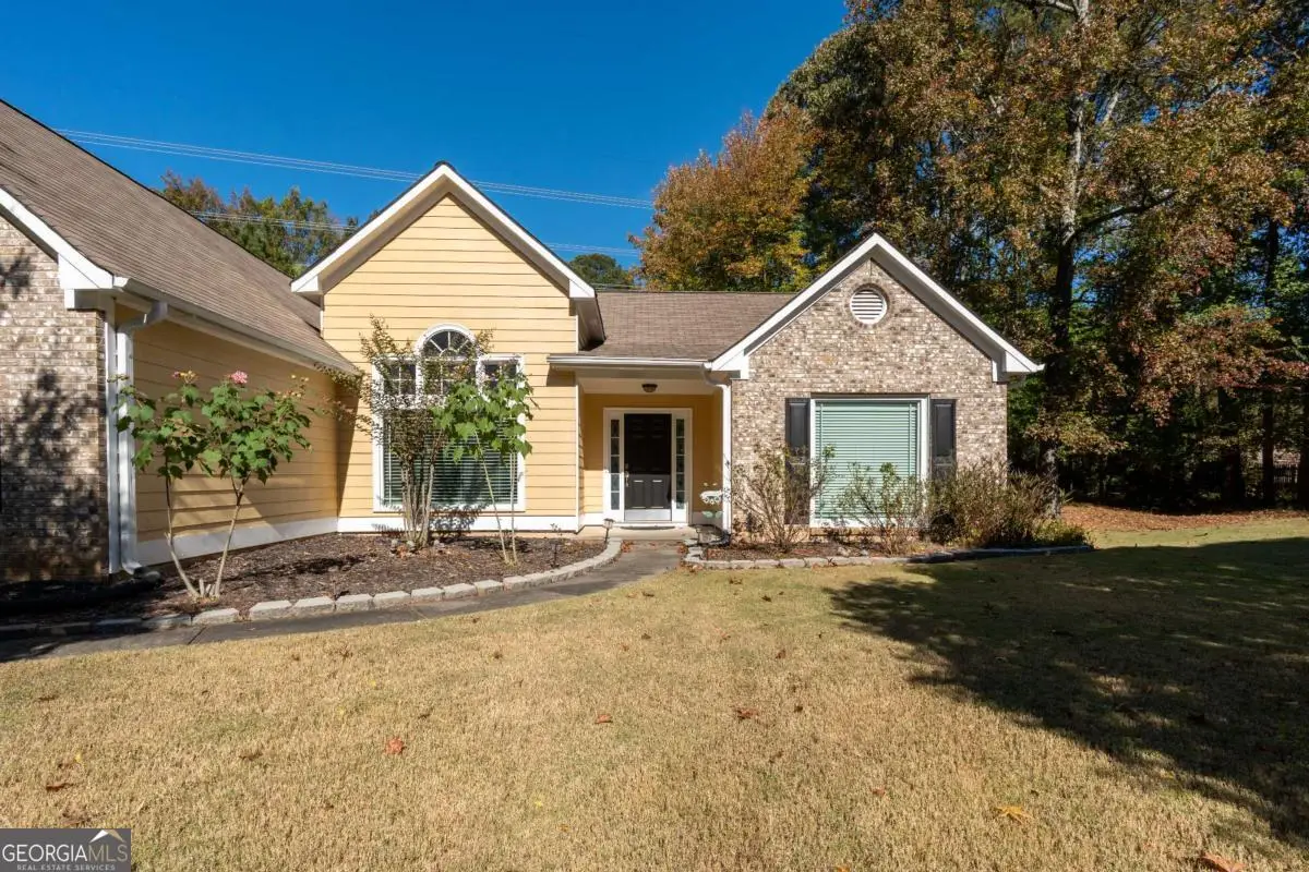 727 Eight Point Court, Suwanee, GA 30024 - Image #1