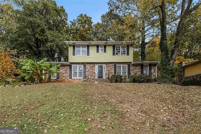 348 Shelton Woods Court, Stone Mountain, GA 30088 - Image #2