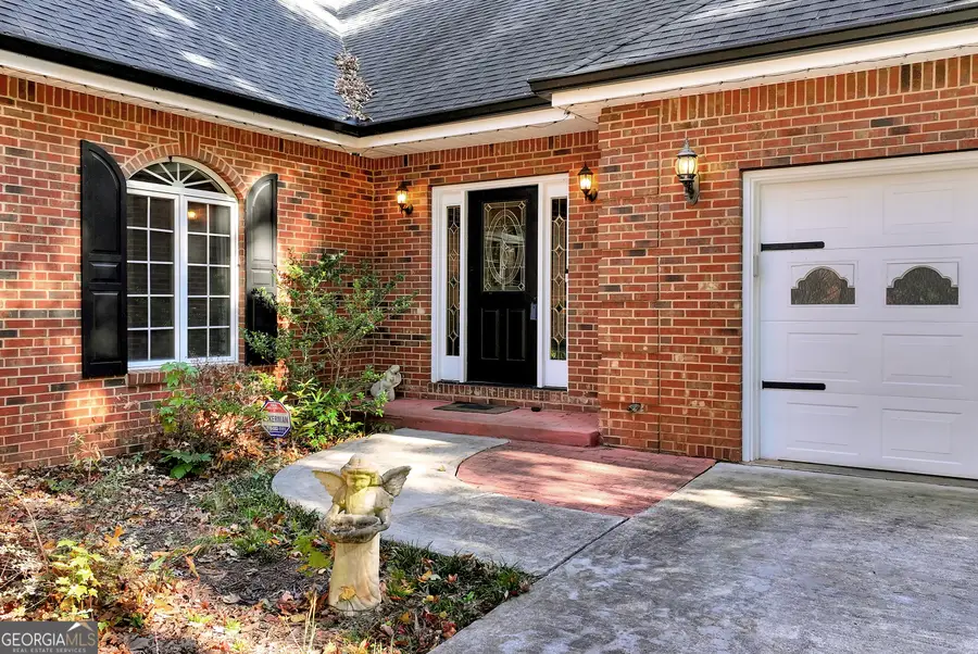 4570 Deep Creek Drive, Sugar Hill, GA 30518 - Image #3