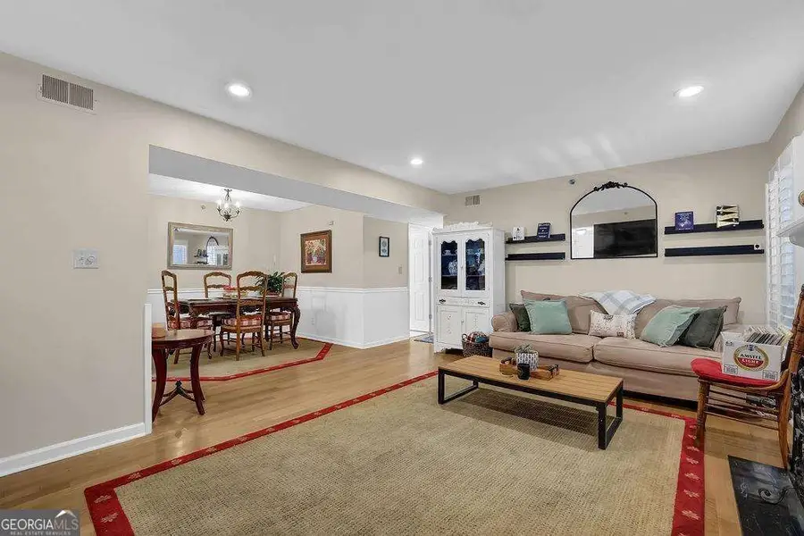 4081 Riverlook Parkway Se #102, Marietta, GA 30067 - Image #2