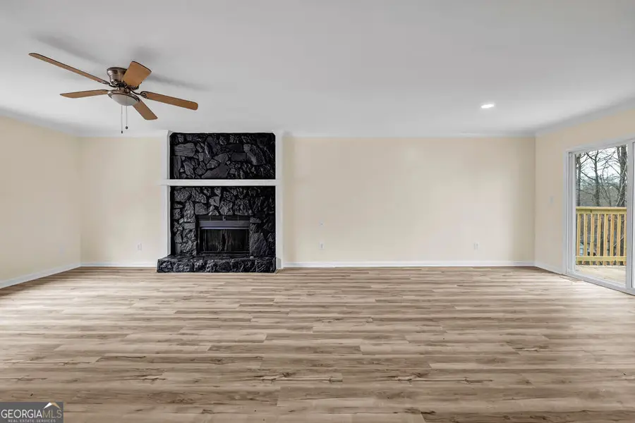 8443 Park Ridge Lane, Riverdale, GA 30274 - Image #3