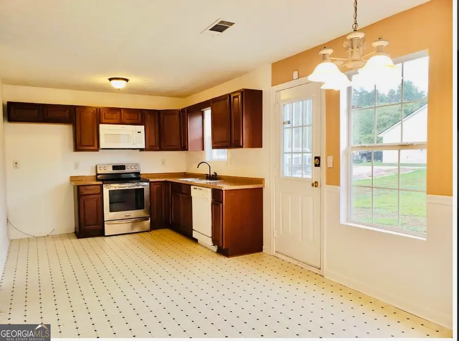 9342 Thomas Road, Jonesboro, GA 30238 - Image #3