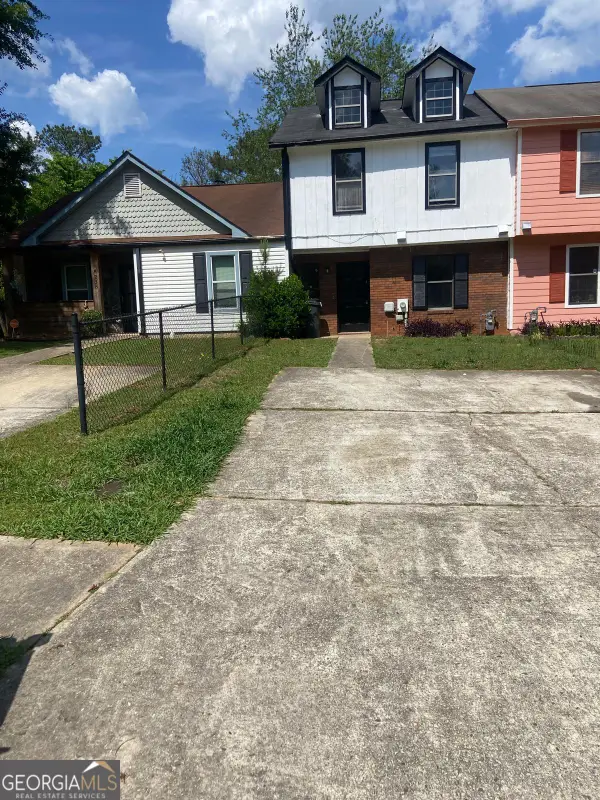 8238 Canyon Forge Drive, Riverdale, GA 30274