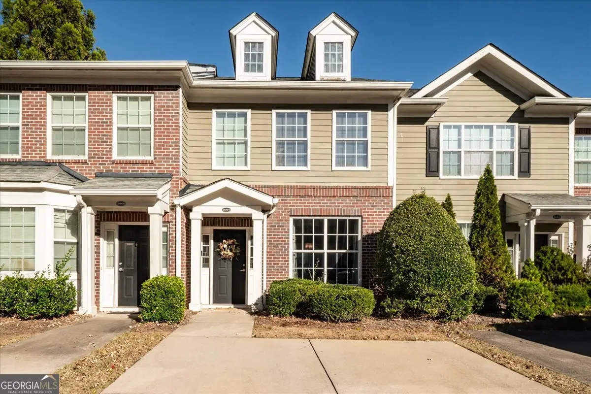 2064 Del Lago Circle Nw #10, Kennesaw, GA 30152 - Image #1