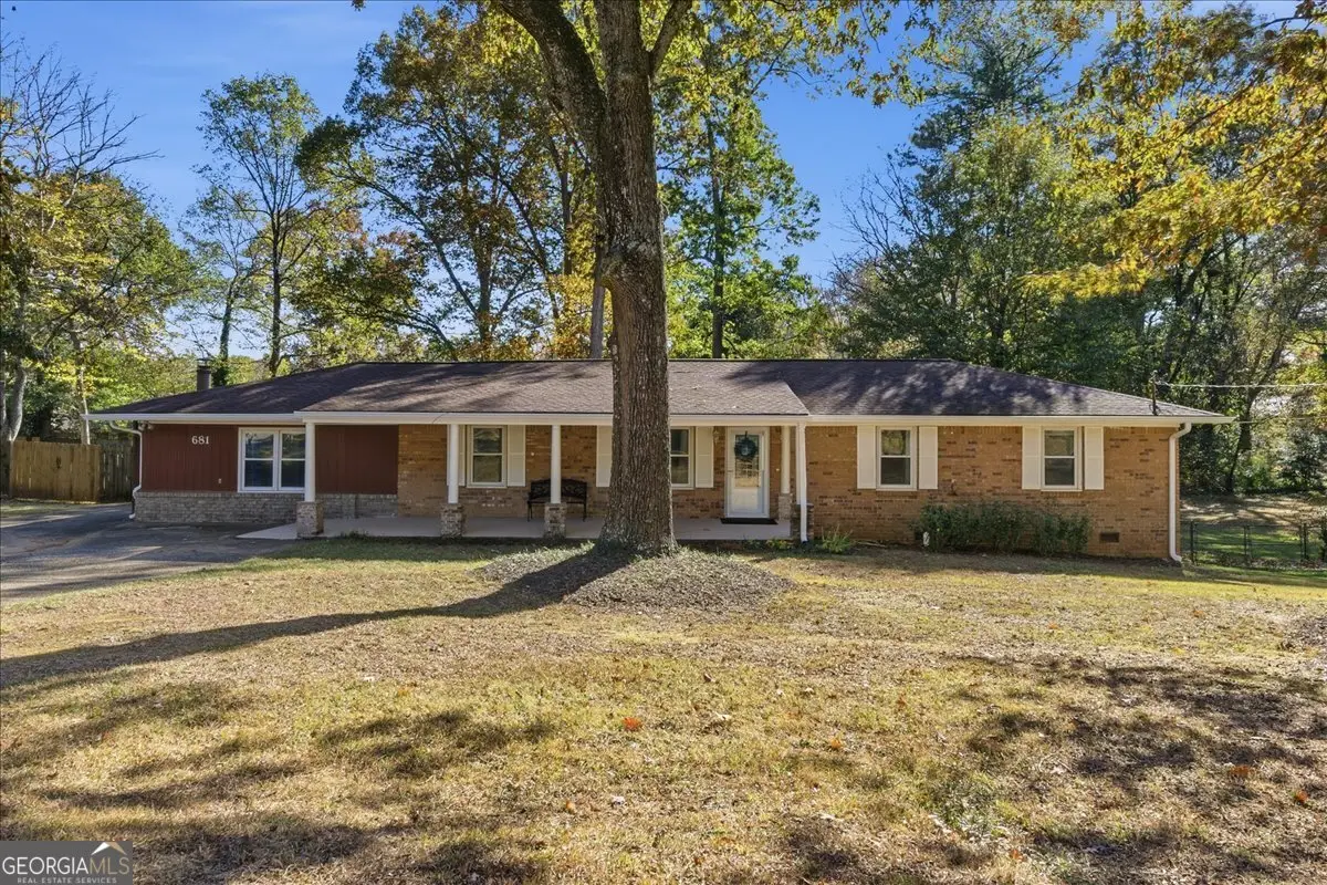 681 Manor Ridge Drive Sw, Mableton, GA 30126 - Image #1