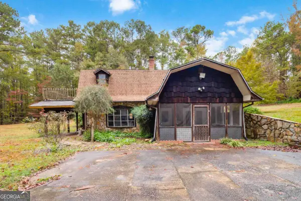 170 Pebble Path, Douglasville, GA 30134