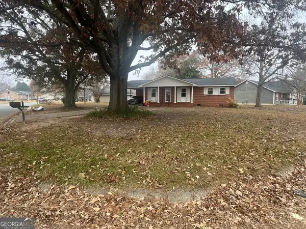 300 Meadowridge Drive, Warner Robins, GA 31093