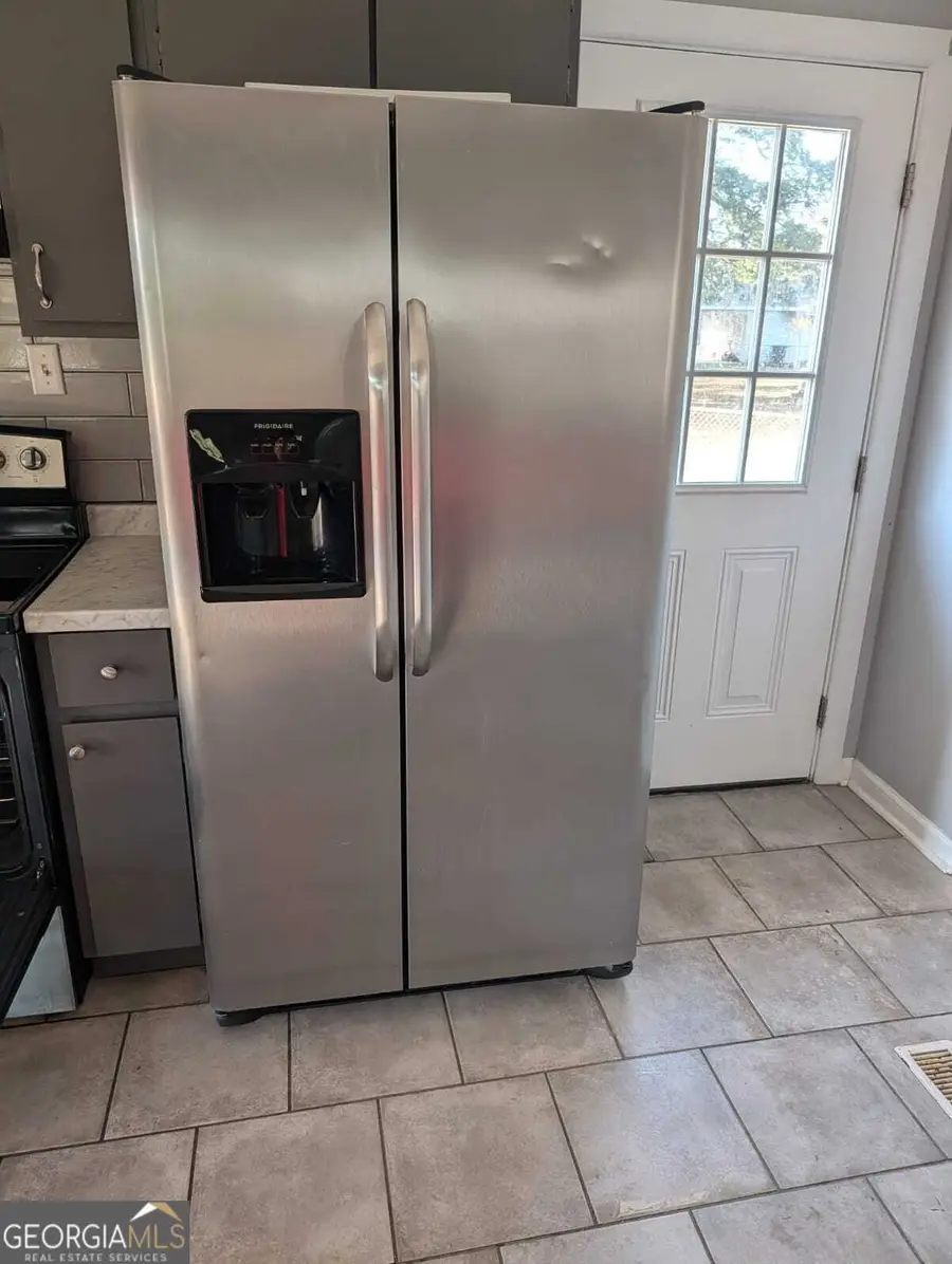 300 Meadowridge Drive, Warner Robins, GA 31093 - Image #3