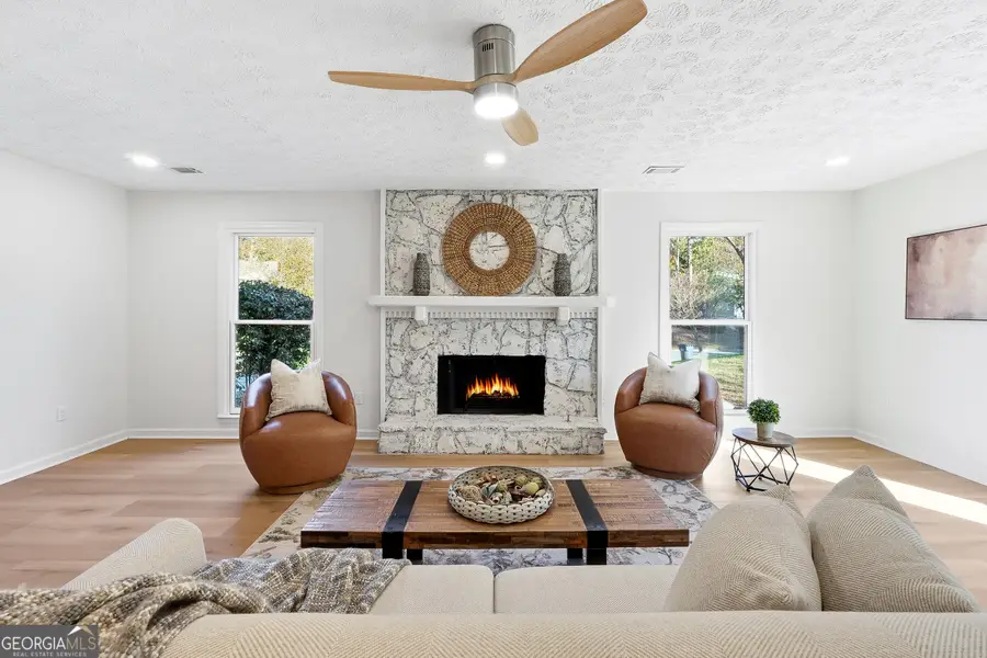 4146 Chimney Lake Drive Ne, Roswell, GA 30075 - Image #2