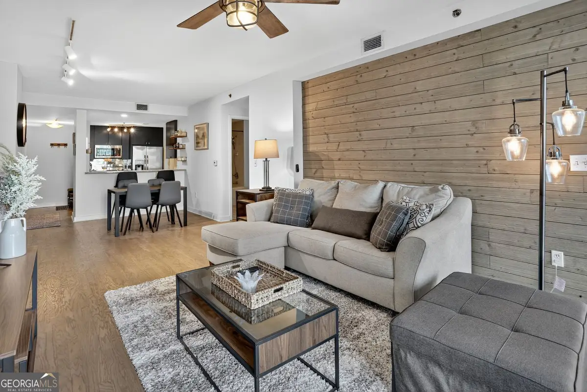 3338 Peachtree Road Ne #1706, Atlanta, GA 30326 - Image #1