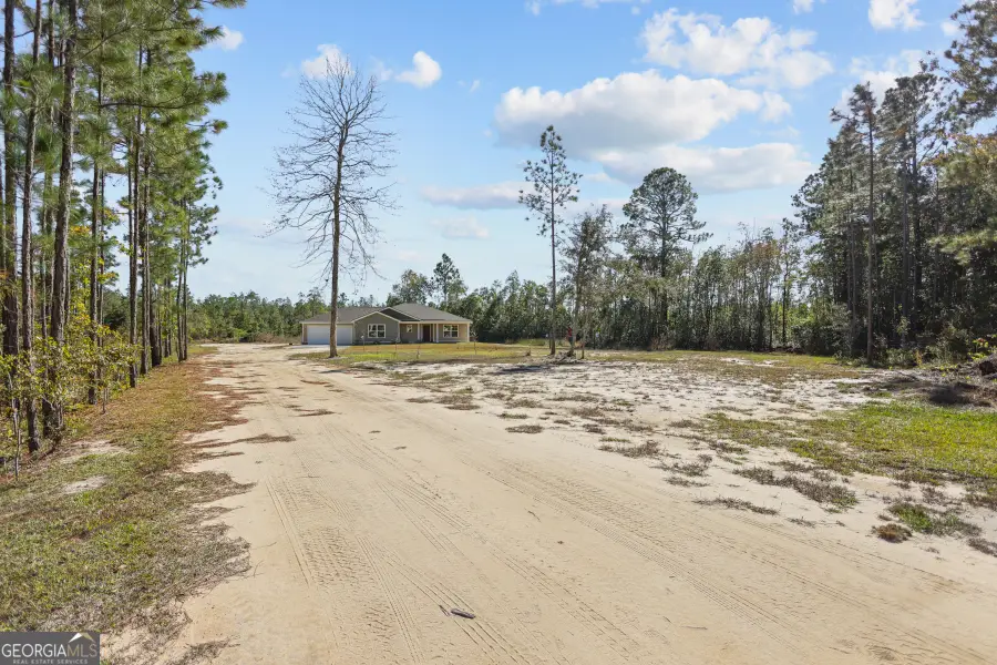 192 Hummingbird Lane, Jesup, GA 31545 - Image #3