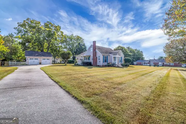 997 Highland Circle Se, Conyers, GA 30012