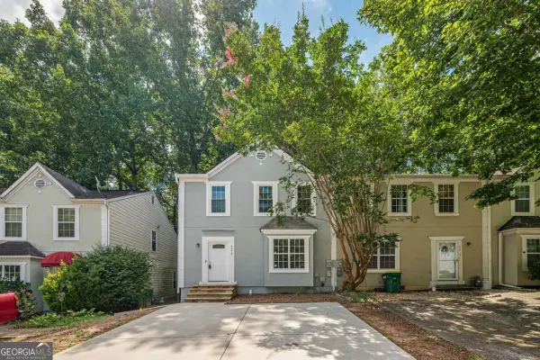 6614 Meadow Green Circle, Peachtree Corners, GA 30092