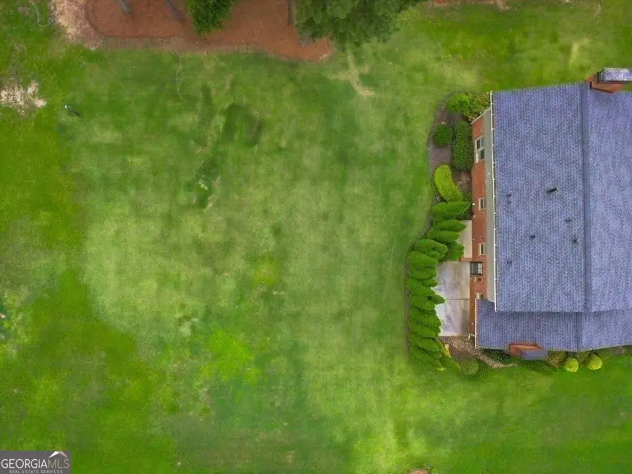 647 Shannon Green Circle Sw, Mableton, GA 30126 - Image #2