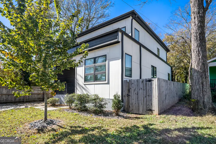 833 Humphries Street Sw, Atlanta, GA 30310 - Image #3