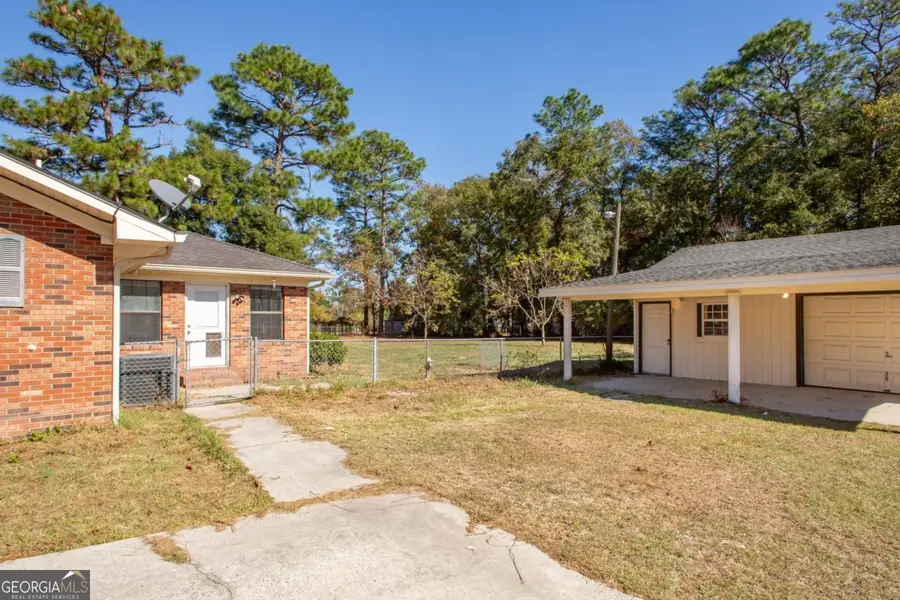 1072 Lawhorne Drive, Waycross, GA 31503 - Image #2