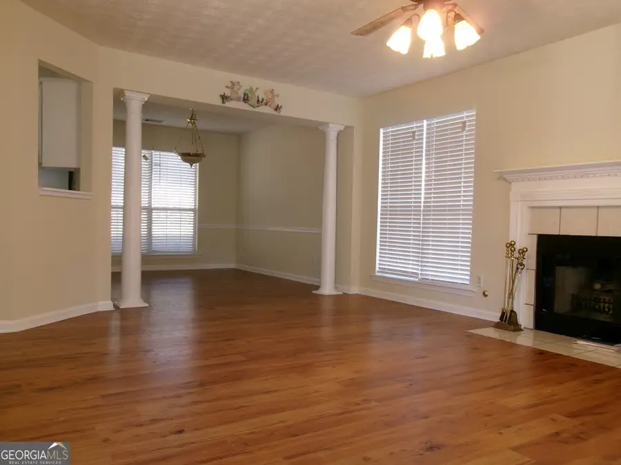 27 Central Park Drive, Hapeville, GA 30354 - Image #3