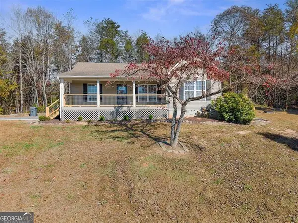 39 East Point Drive, Dahlonega, GA 30533