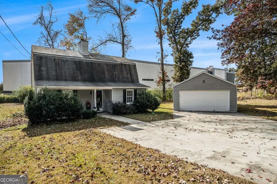 4435 Mcbrayer Road, Flowery Branch, GA 30542 - Image #2