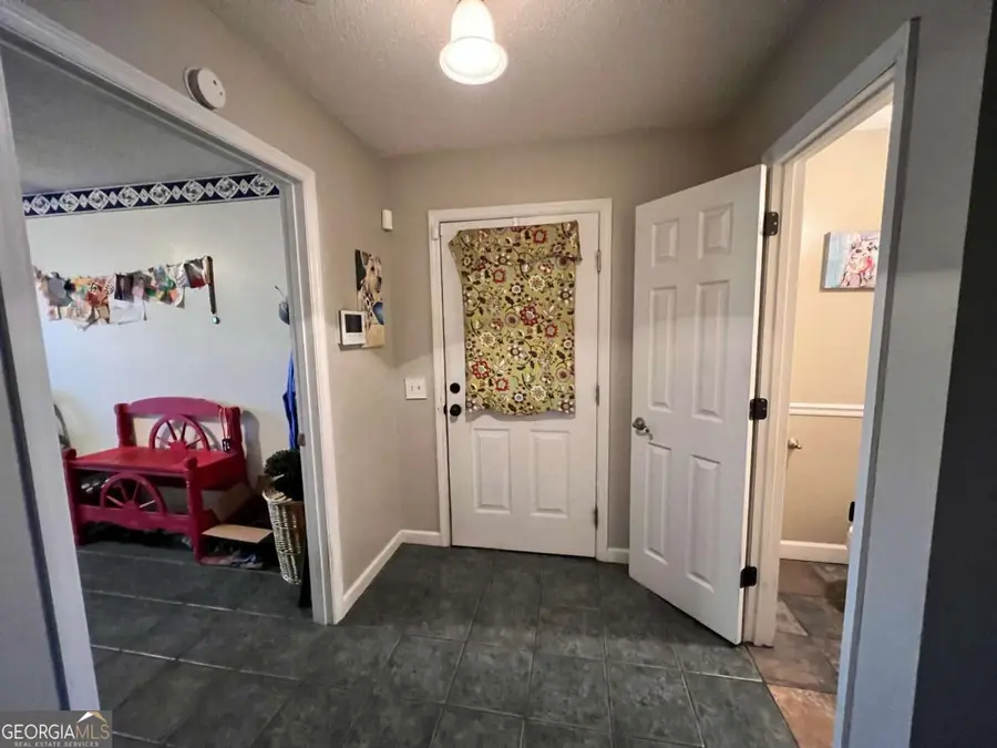 2003 Chevy Place, Vidalia, GA 30474 - Image #3