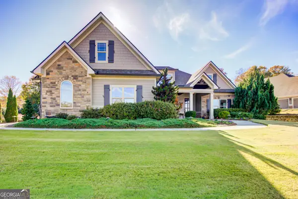 16 W Cove Drive, Newnan, GA 30263