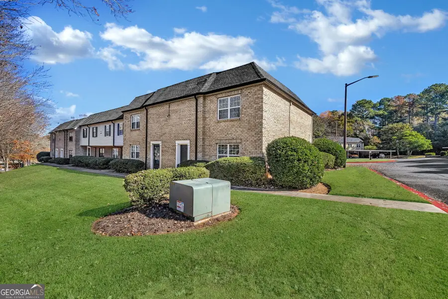 350 Winding River Drive #F, Sandy Springs, GA 30350 - Image #2