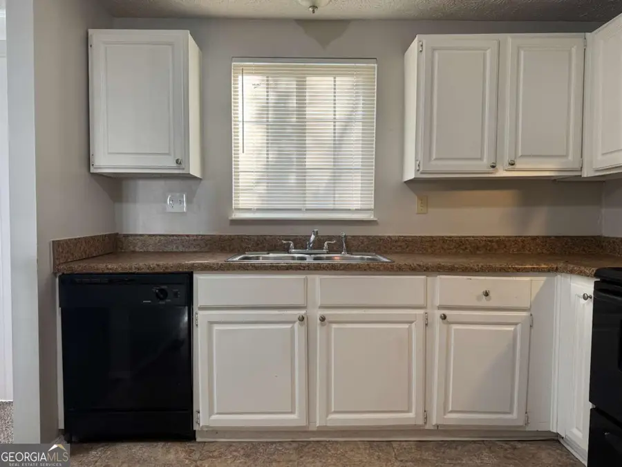 1882 Corduroy Court, Lithonia, GA 30058 - Image #3