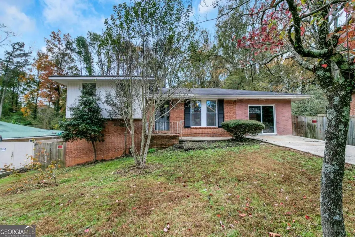 927 Slash Pine Road, Forest Park, GA 30297 - Image #1