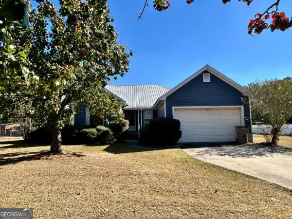 39 Paradise Lake Road, Tifton, GA 31794