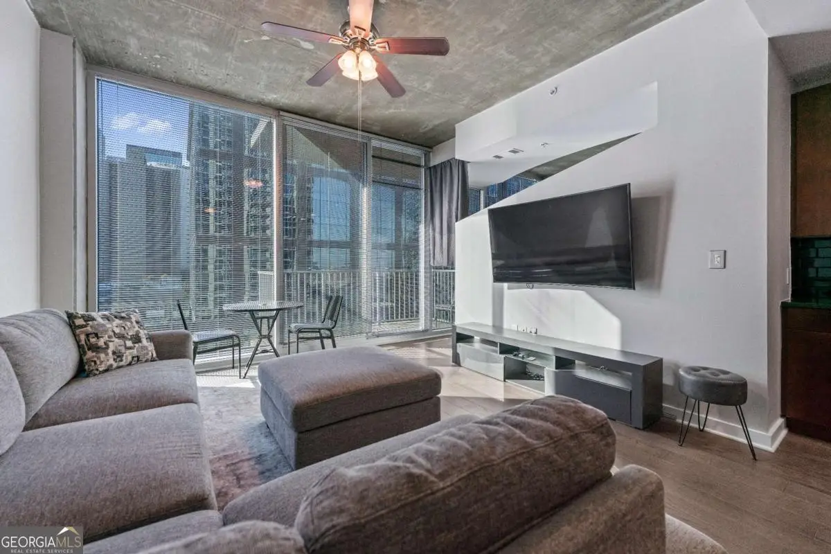 400 W Peachtree Street Nw #1009, Atlanta, GA 30308 - Image #1