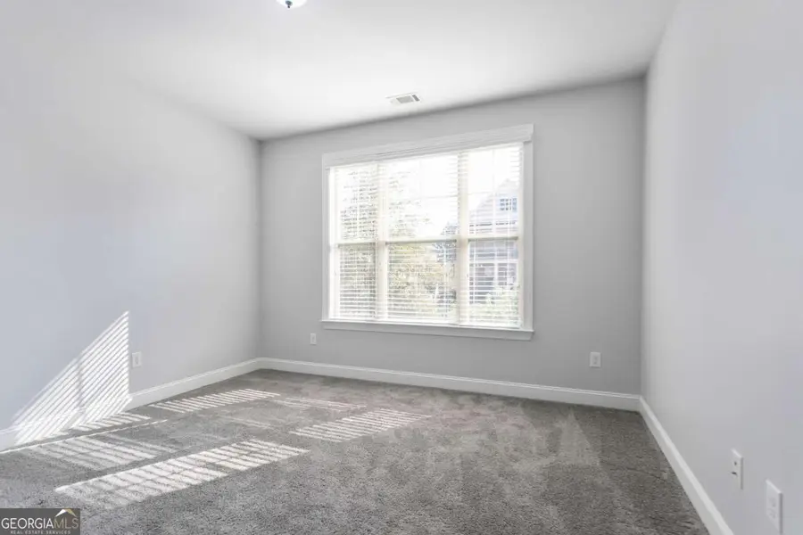 330 La Perla Drive, Sugar Hill, GA 30518 - Image #3