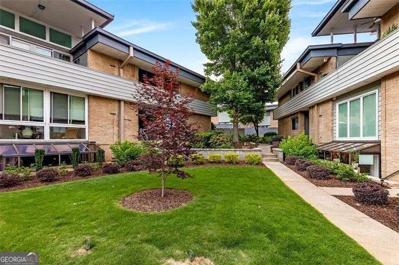 4345 Chastain Walk Ne #45, Atlanta, GA 30342 - Image #1