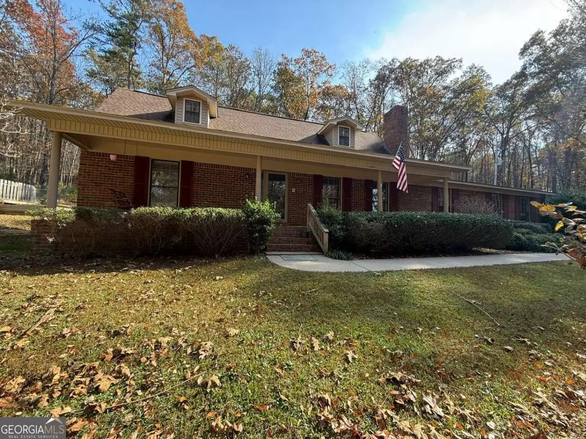 403 S Sequoyah Circle Ne, Calhoun, GA 30701 - Image #1