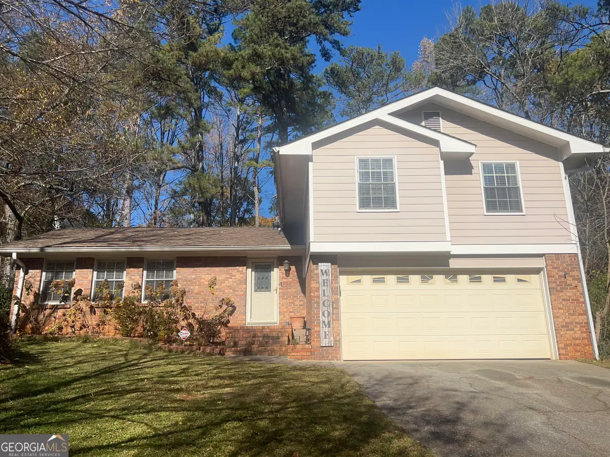 5633 Breezy Court Sw, Lilburn, GA 30047 - Image #1