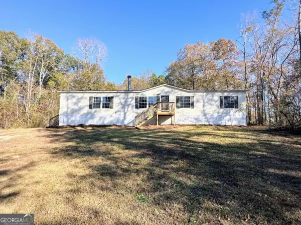 100 Shannon Lynn Shores, Talladega, AL 35160