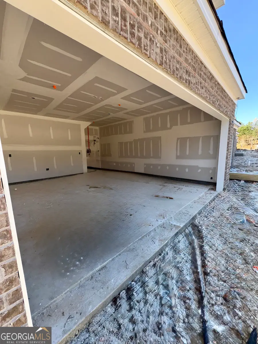 5439 Biltmore Drive, Atlanta, GA 30349 - Image #3