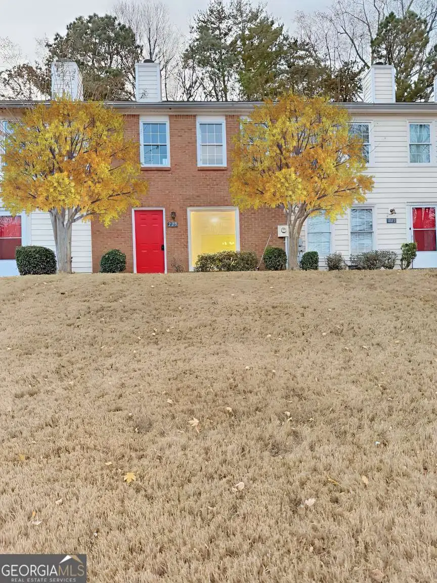 223 High Creek Drive, Roswell, GA 30076 - Image #1
