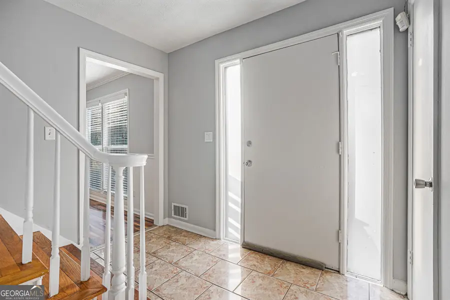 971 Willow Run, Stone Mountain, GA 30088 - Image #3