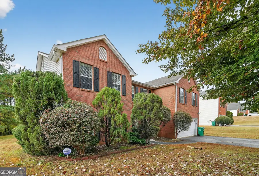 3881 Wolverton Circle, Lithonia, GA 30038 - Image #2