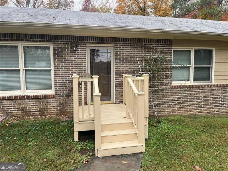 5052 Glaze Drive, Dunwoody, GA 30360 - Image #2