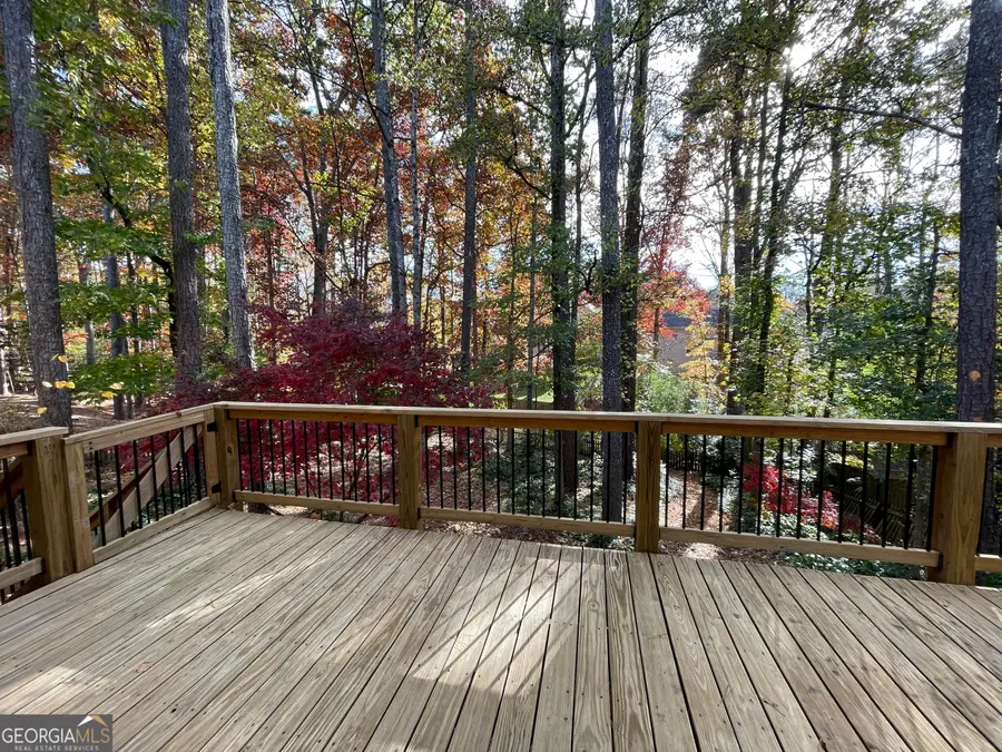 923 Grandview Way Nw, Acworth, GA 30101 - Image #2