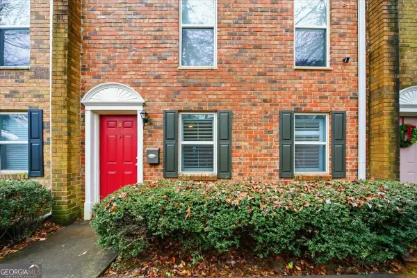 115 Winding River Drive #UNIT B, Atlanta, GA 30350