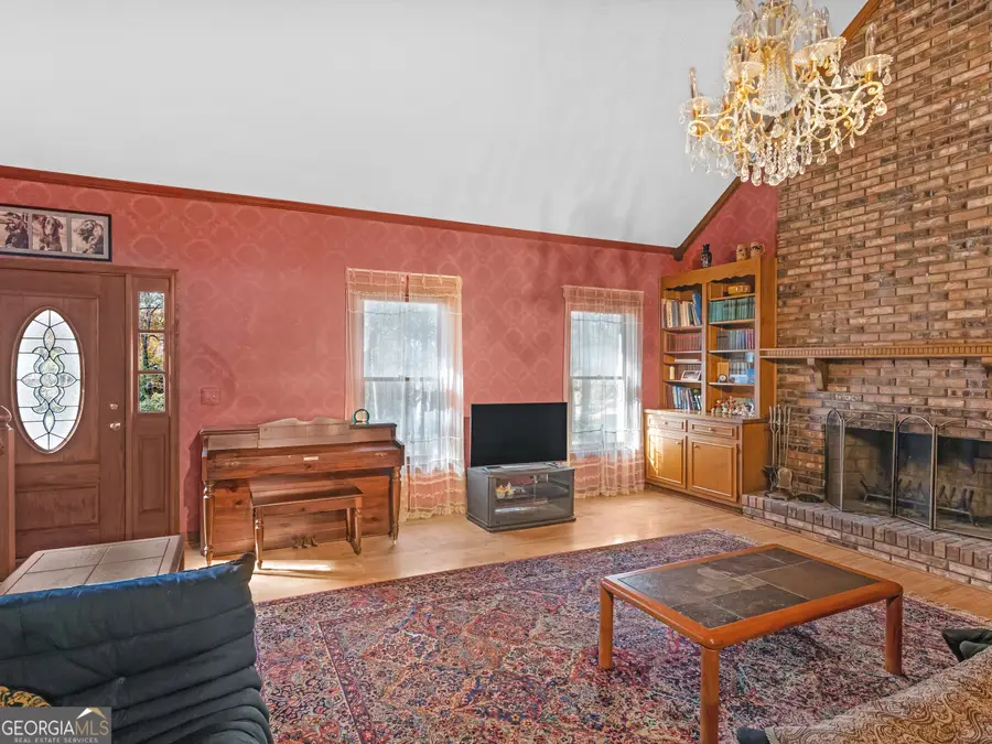 5262 East Shore Drive Sw, Conyers, GA 30094 - Image #3