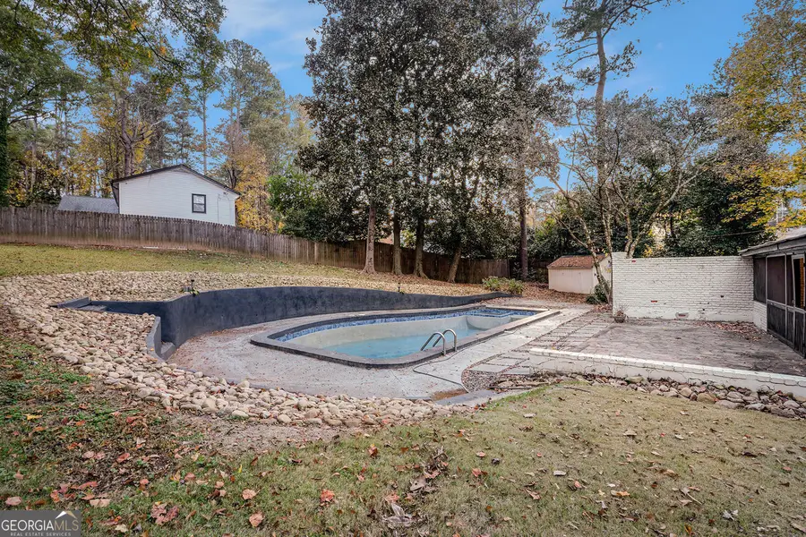4090 Land O Lakes Drive Ne, Atlanta, GA 30342 - Image #2