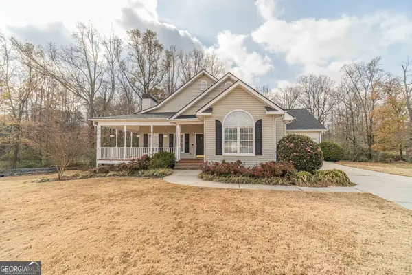 4998 Planters Way, Flowery Branch, GA 30542