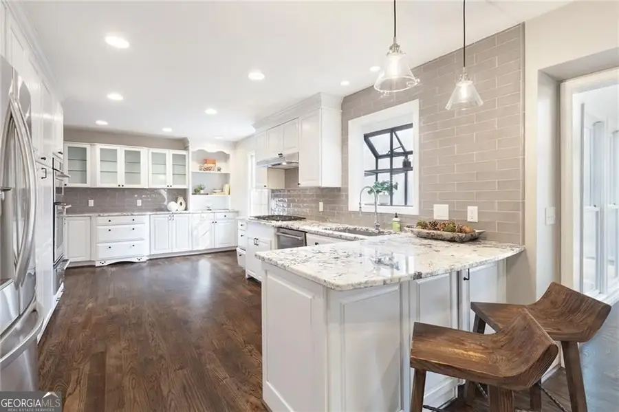 1050 Lakemont Trace, Roswell, GA 30075 - Image #2