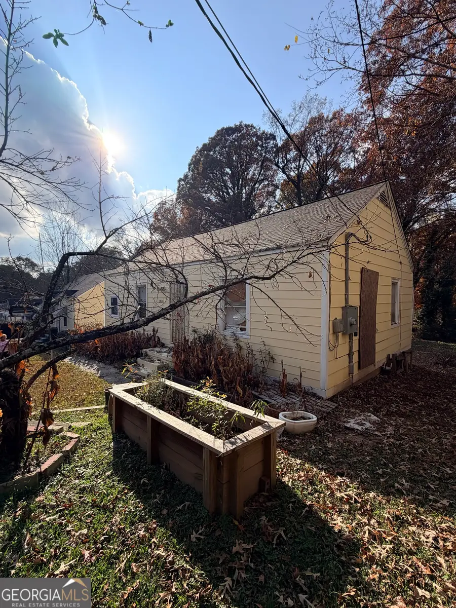 2631 Baker Ridge Drive Nw, Atlanta, GA 30318 - Image #2