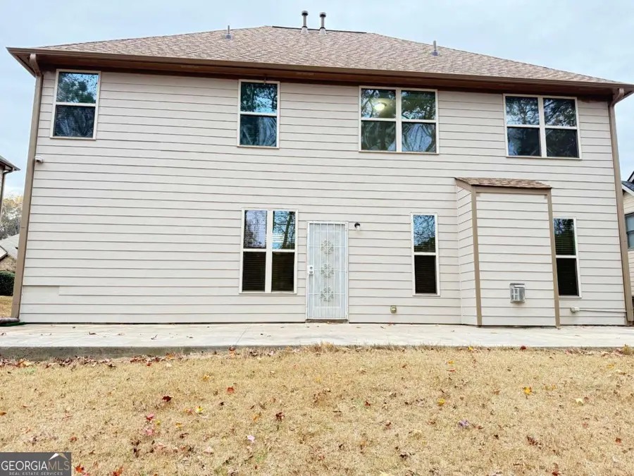 3925 Dunaire Drive, Stone Mountain, GA 30083 - Image #3