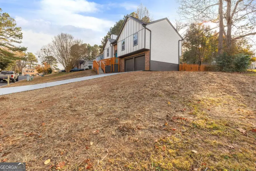 1060 Heatherwood Court, Norcross, GA 30093 - Image #3